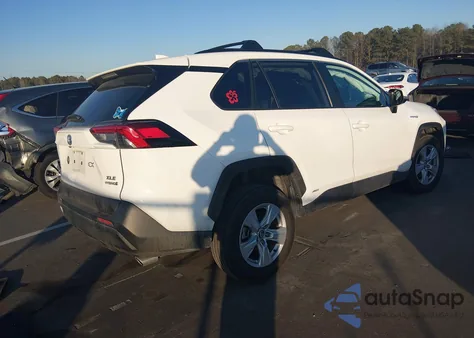 2020 Toyota Rav4 Hybrid Xle z USA, uszkodzony, nr VIN 2T3RWRFV4LW084241